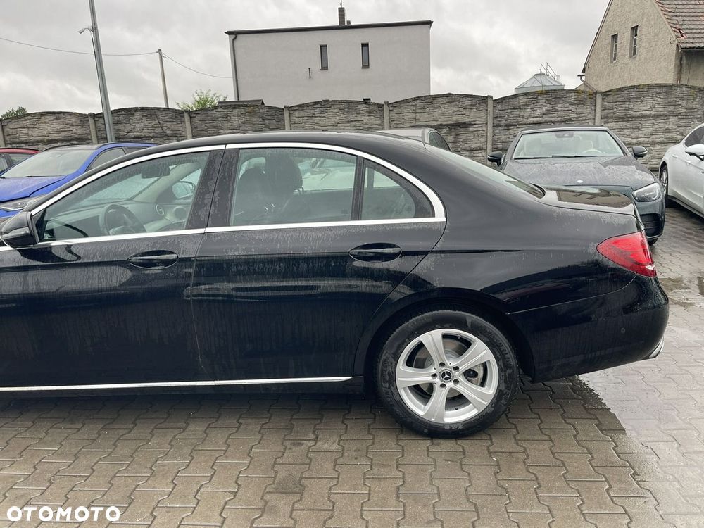 Mercedes-Benz Klasa E 220 d Avantgarde - 4