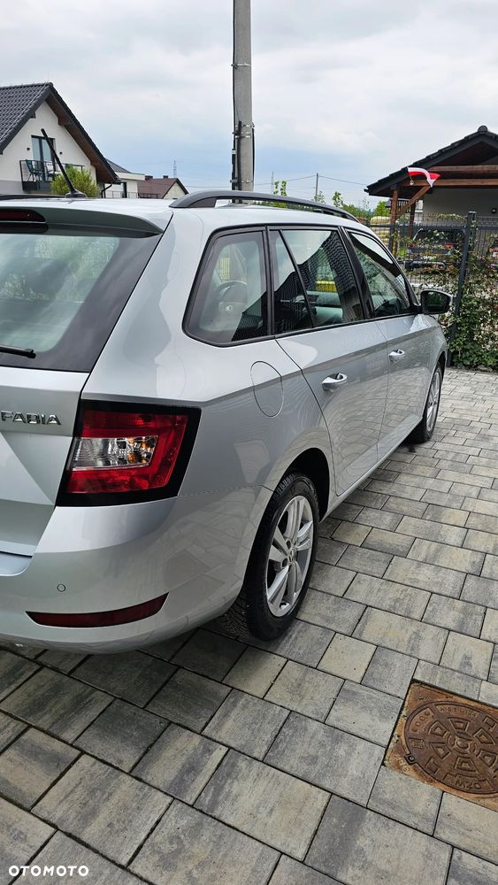 Skoda Fabia 1.0 TSI Ambition - 8