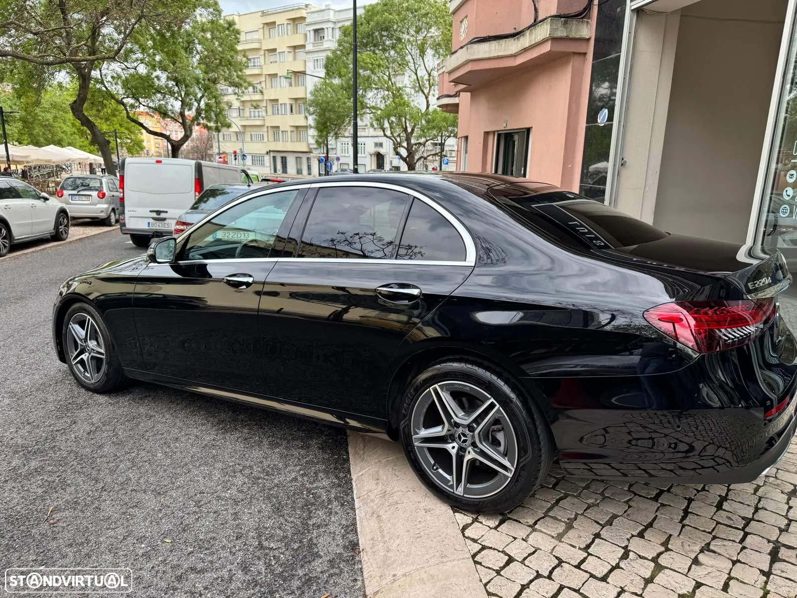Mercedes-Benz E 220 d AMG Line - 10