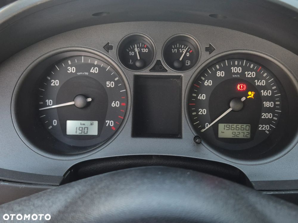Seat Ibiza SC 1.4 16V Sport - 10
