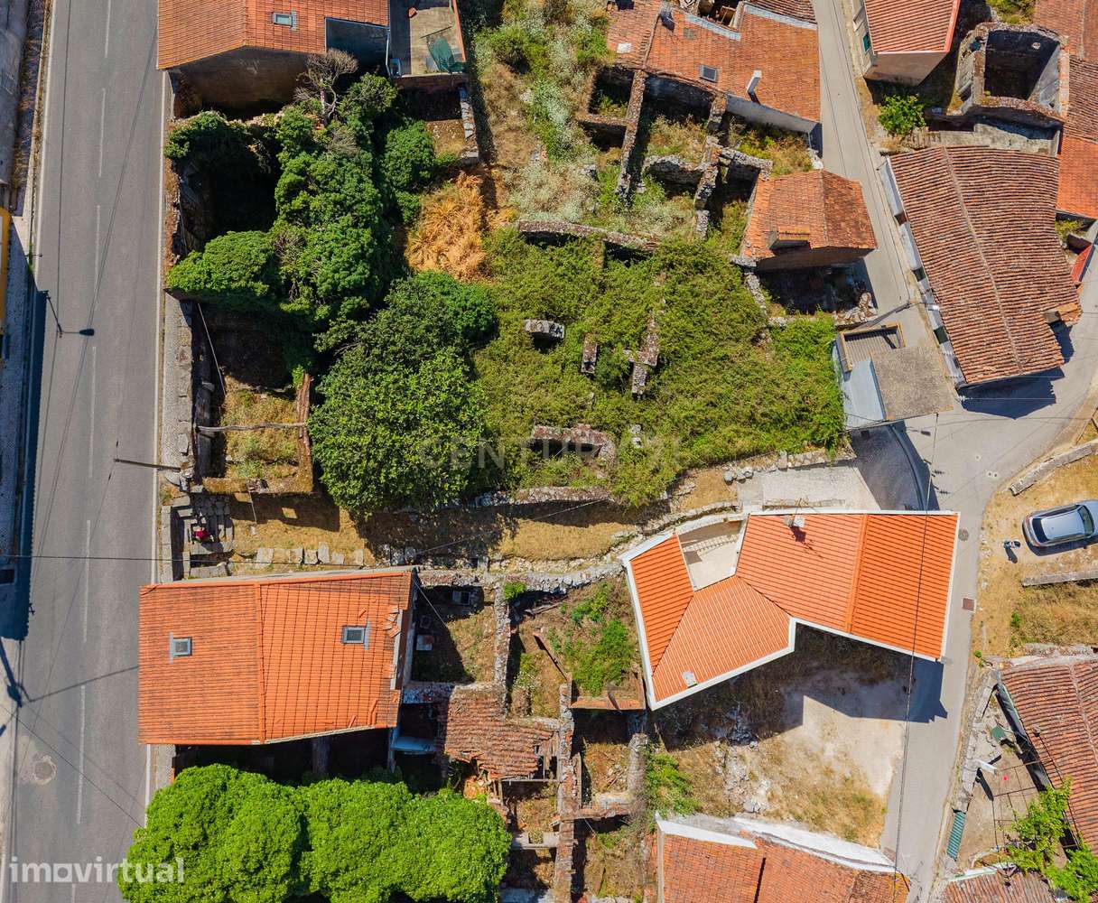 Ruína para reconstrução em Mira de Aire - Grande imagem: 4/14