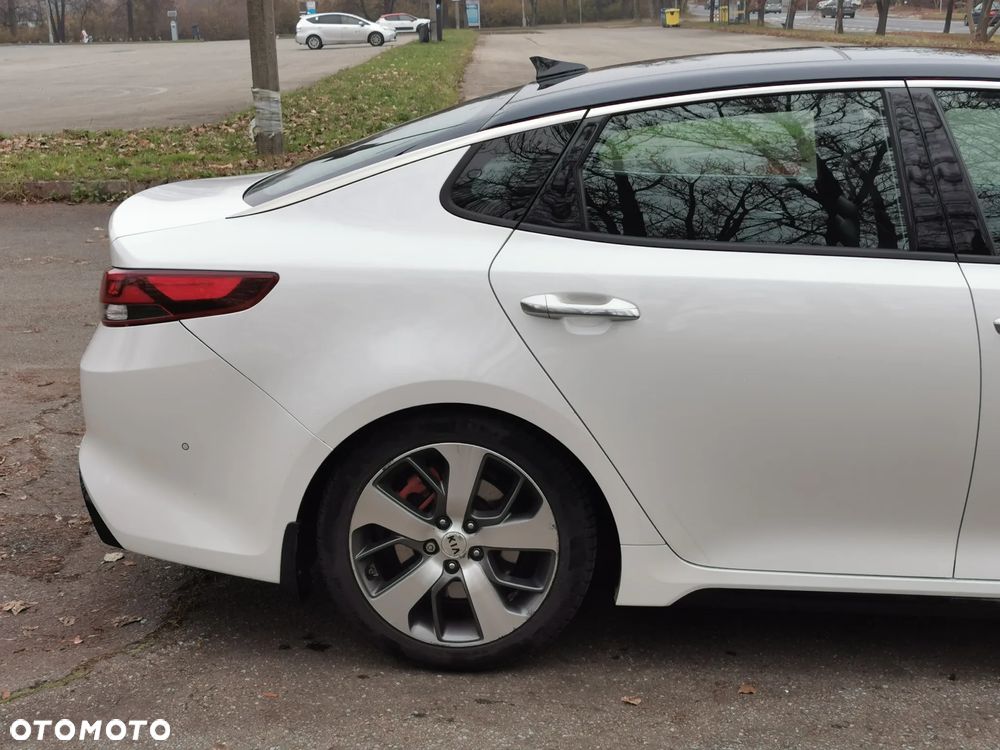 Kia Optima - 7