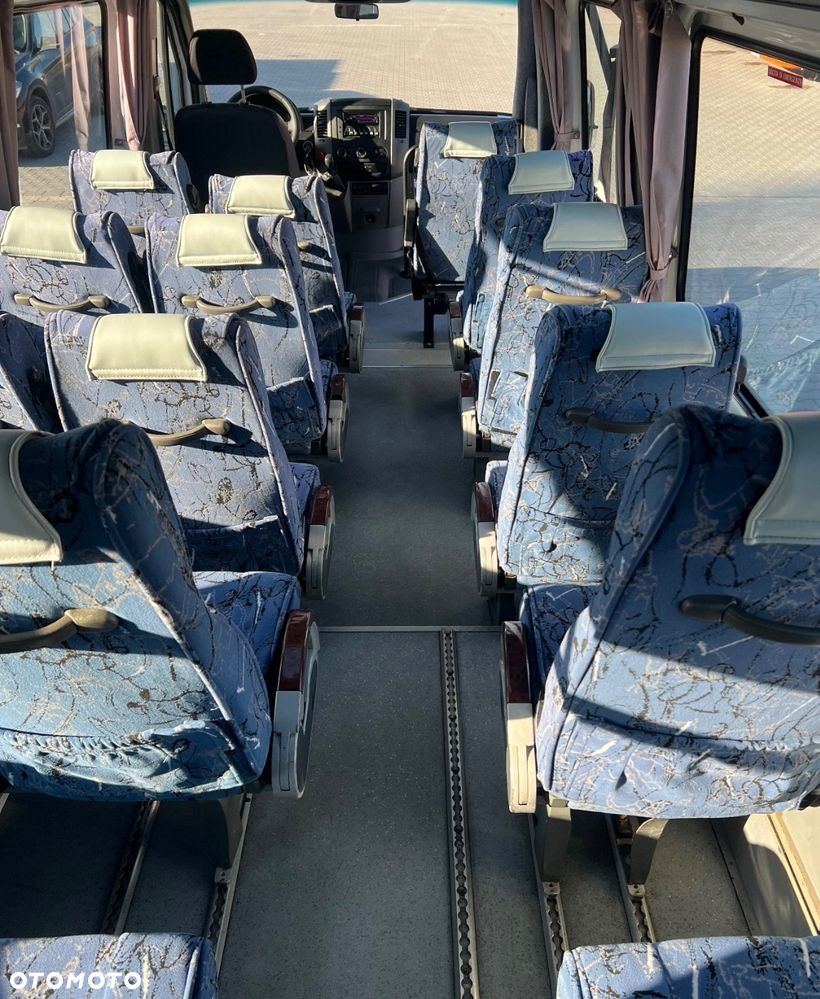 Mercedes-Benz 519 CDI - 12