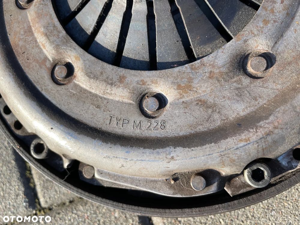 VW PASSAT B5 AUDI A4 1,9 TDI KOŁO DWUMASOWE sprzęgło dwumasa - 2