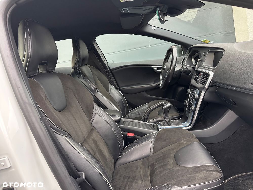 Volvo V40 D2 RDesign - 14