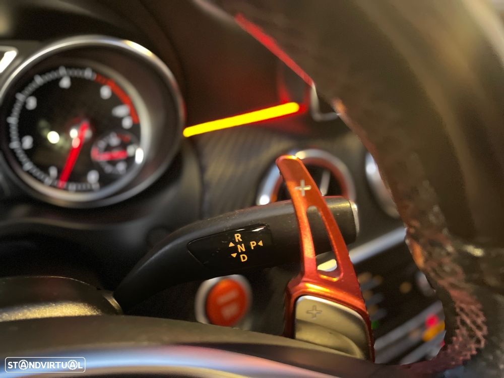 Mercedes-Benz A 220 d 7G-DCT AMG Line - 19