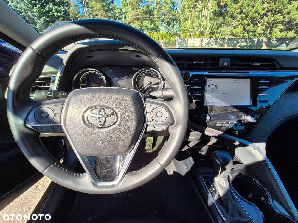 Toyota Camry - 6