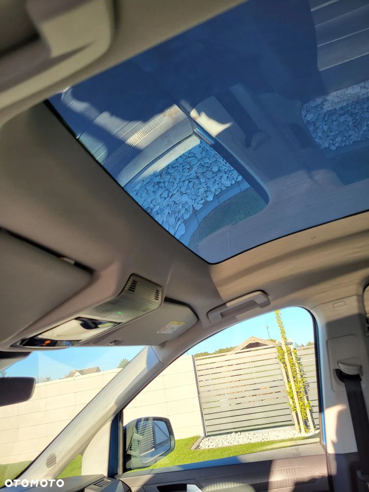 Volkswagen Caddy 2.0 TDI DSG - 11