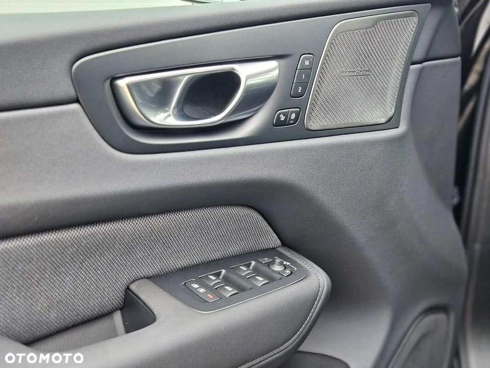 Volvo XC 60 - 28
