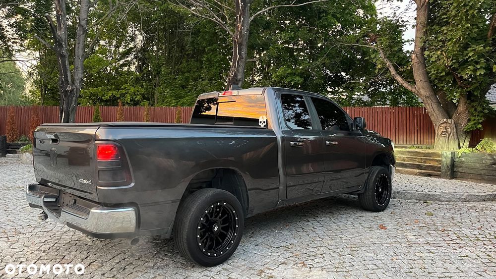 Dodge RAM - 4
