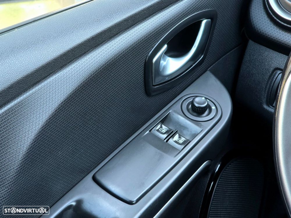 Renault Clio 0.9 TCe Limited - 35