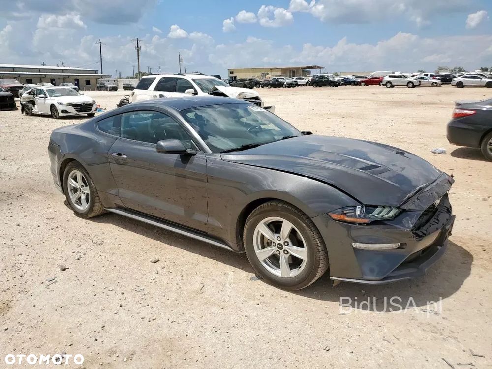 Ford Mustang Fastback 2.3 Eco Boost - 9