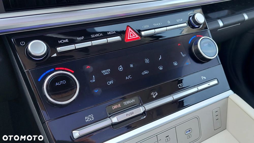 Hyundai Santa Fe 1.6 T-GDI HEV Platinum 4WD 7os - 18