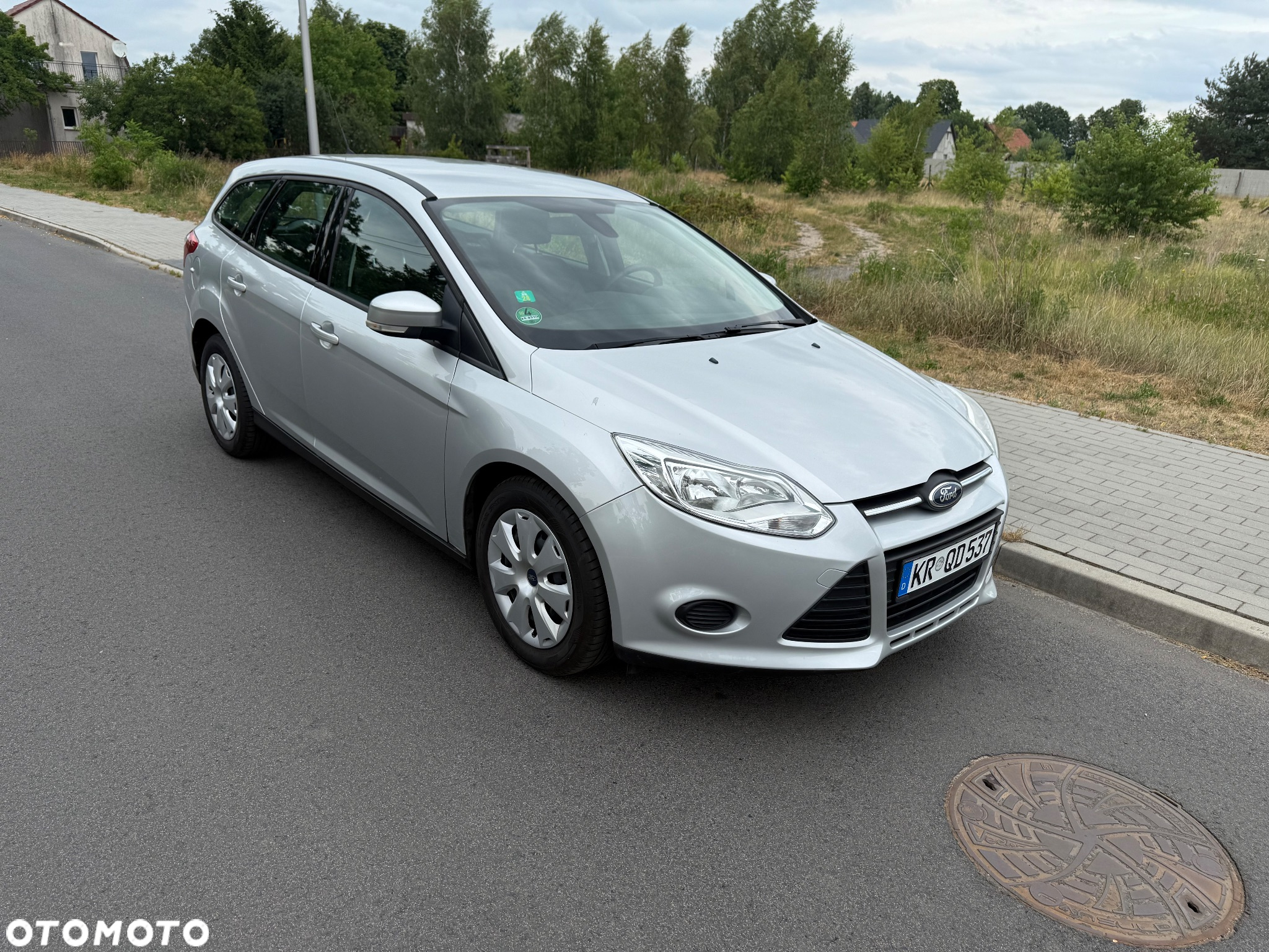 Ford Focus Turnier 1.6 TDCi DPF Start-Stopp-System SYNC Edition - 4