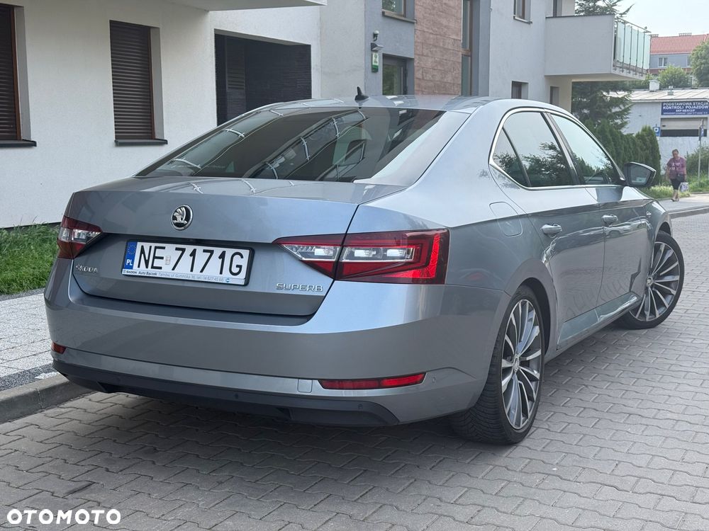Skoda Superb 2.0 TDI L&K DSG - 16