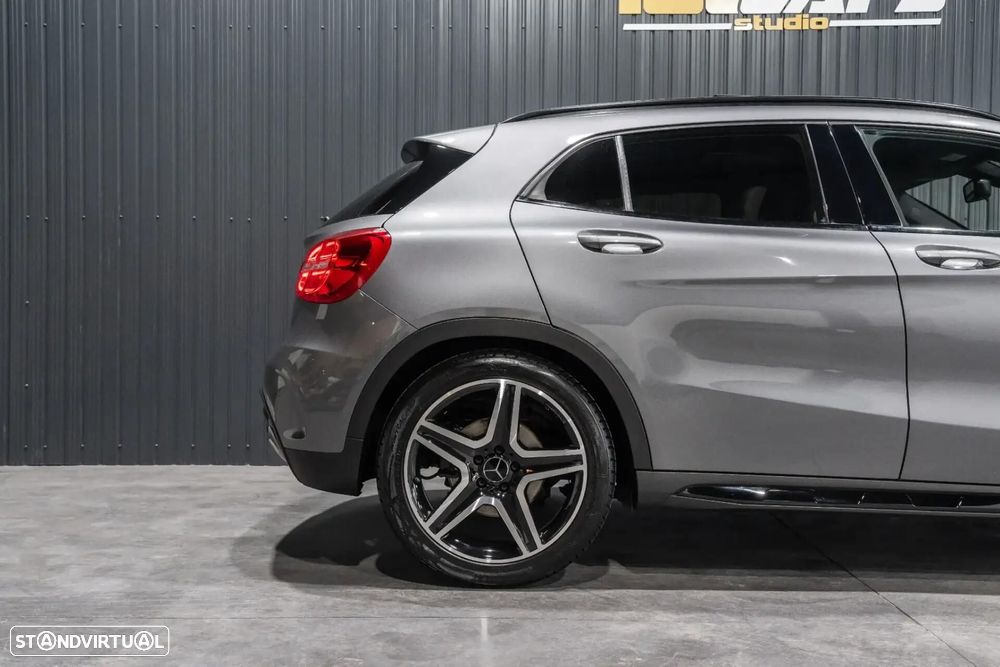 Mercedes-Benz GLA 180 AMG Line Aut. - 45