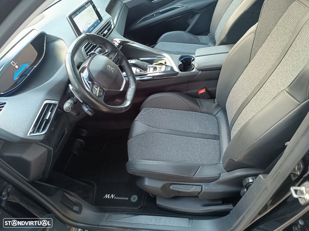 Peugeot 3008 1.2 PureTech Allure Pack EAT8 - 9