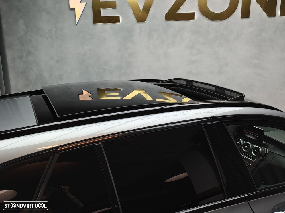 Mercedes-Benz C 63 AMG S - 28