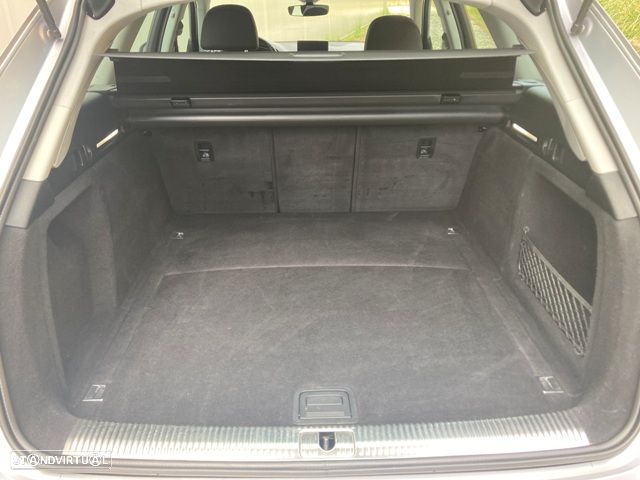Audi A4 Avant 2.0 TDI Advance - 29