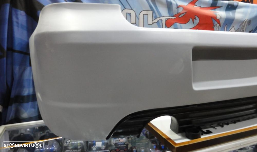 Para-choques traseiro em fibra VW Golf 4, IV R-line LOOK C/1 saída simples, dupla, 2 saídas ou sem saídas de escape - 5
