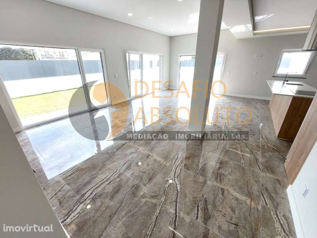 NOVA Moradia Isolada T5 c/ Piscina e Garagem - Azeitão - Grande imagem: 4/41