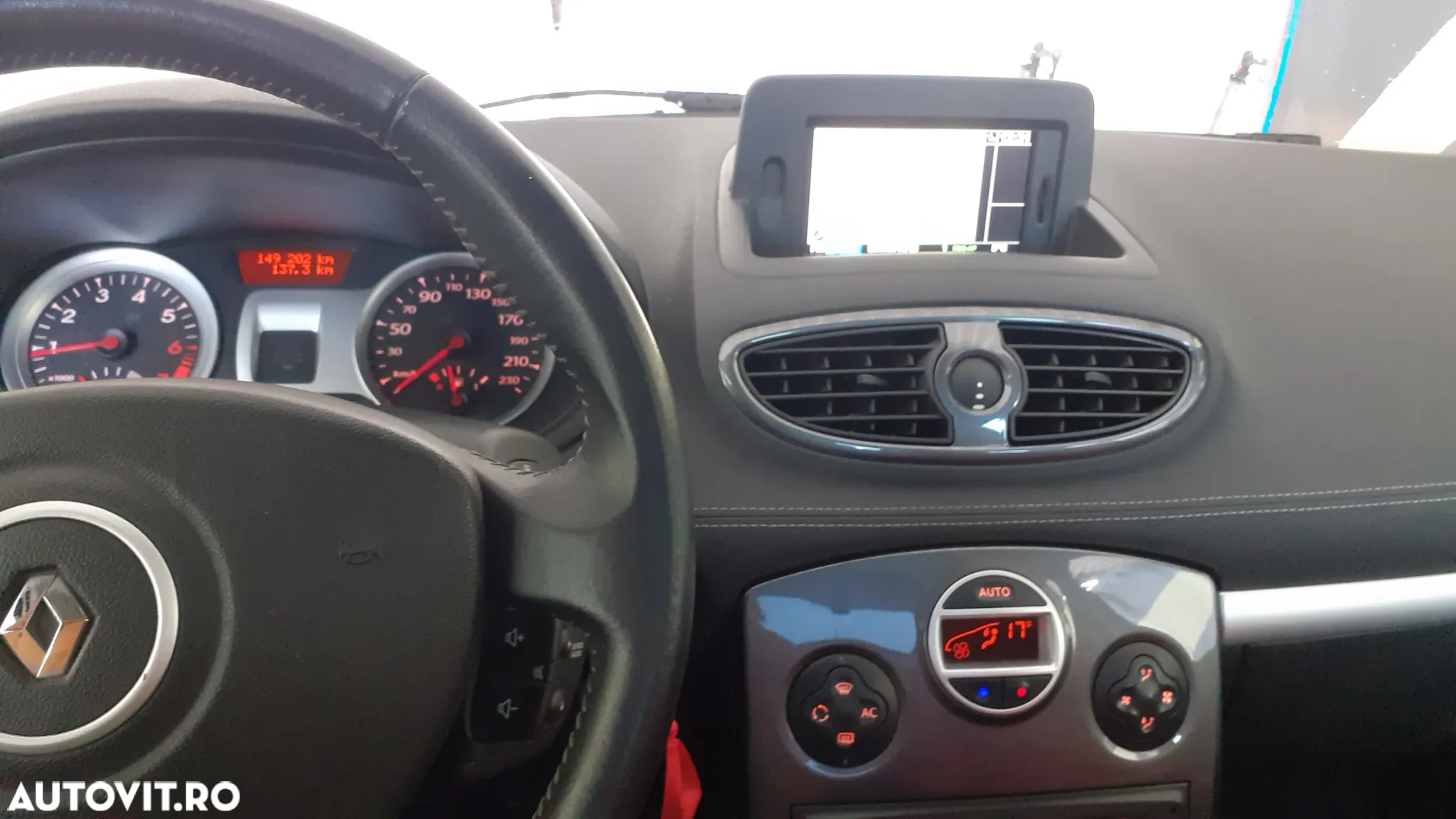 Renault Clio - 9