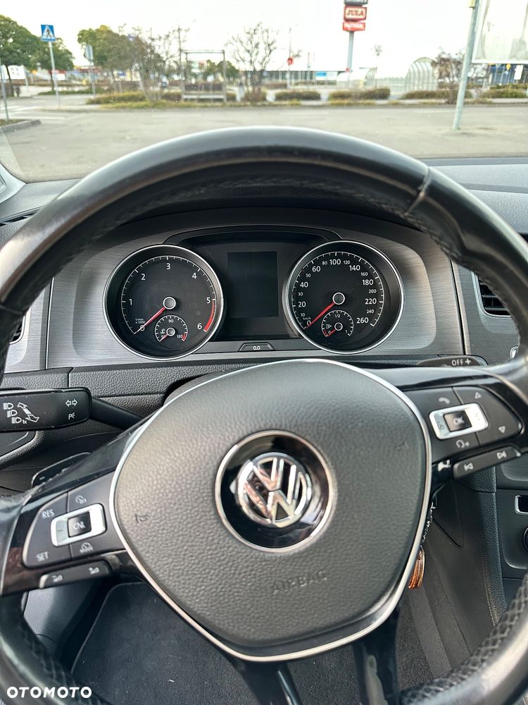 Volkswagen Golf Variant 1.6 TDI DPF DSG Highline - 12