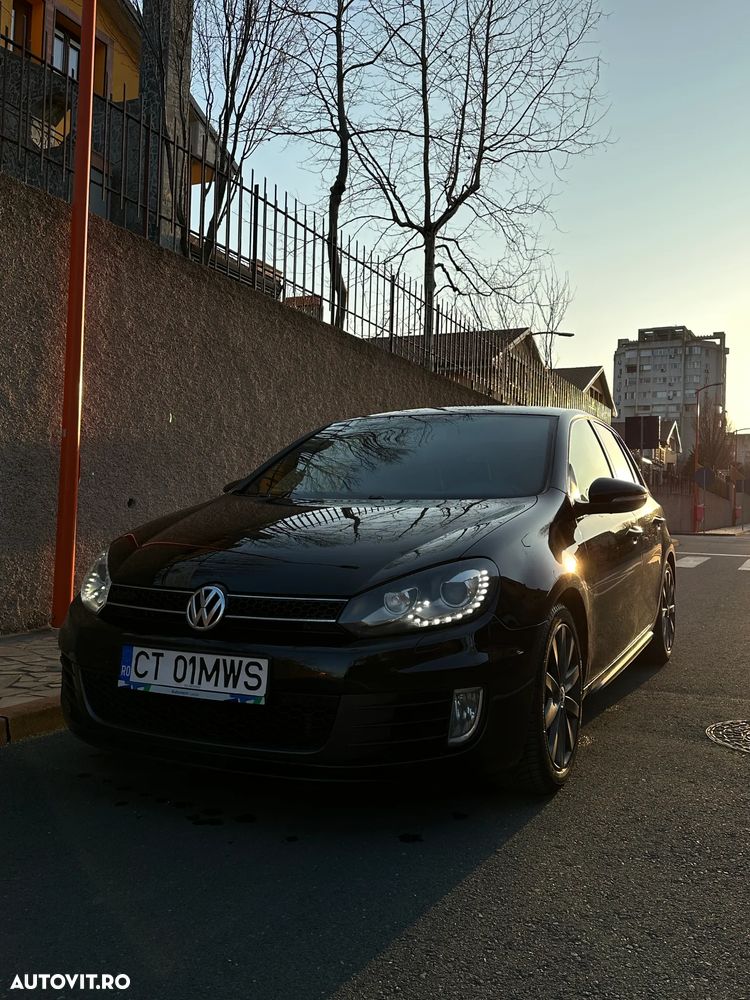 Volkswagen Golf - 3