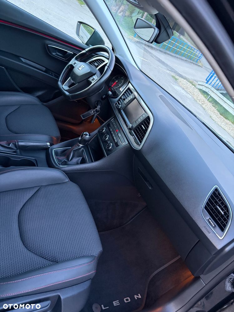 Seat Leon Sportstourer 2.0 TDI FR S&S EU6 - 21