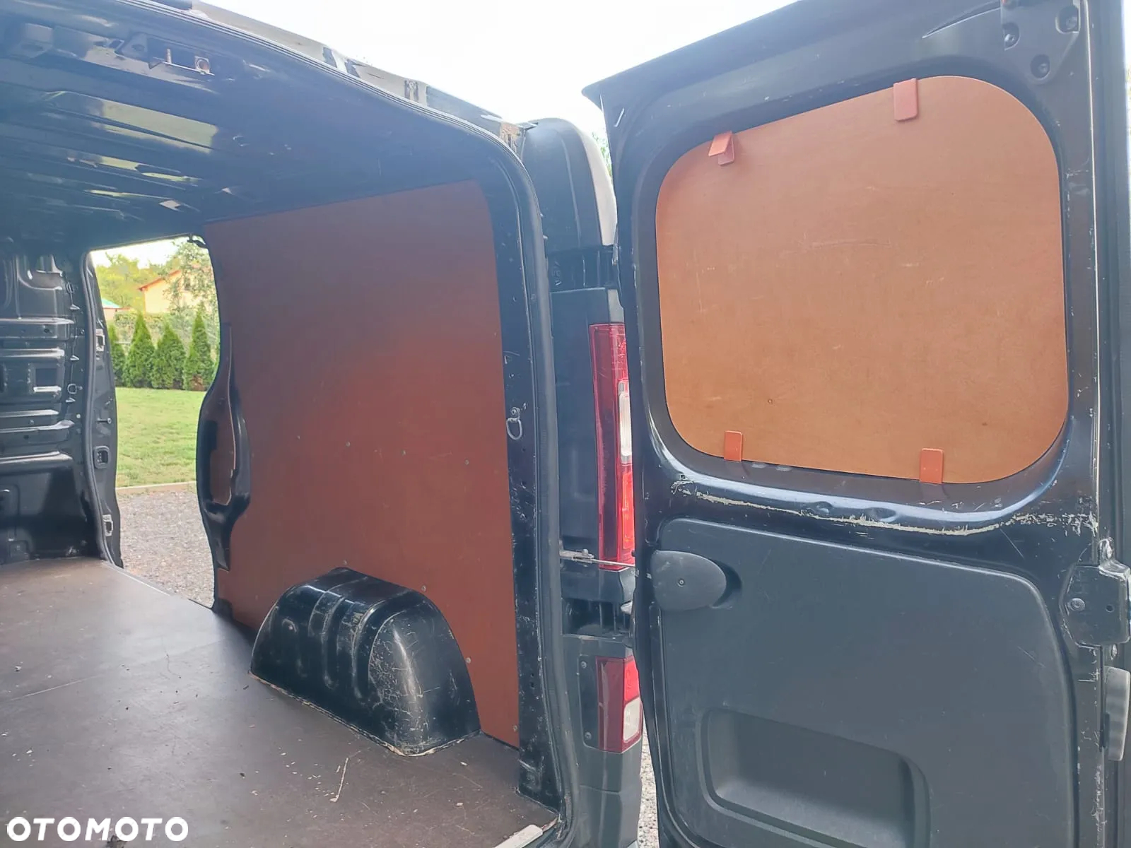 Opel Vivaro - 16