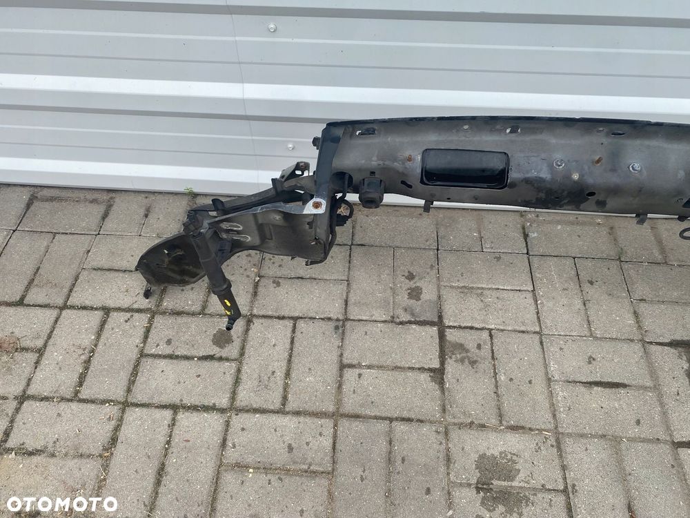 PAS PRZEDNI GÓRNY OKULAR VOLVO C30 EU - 13