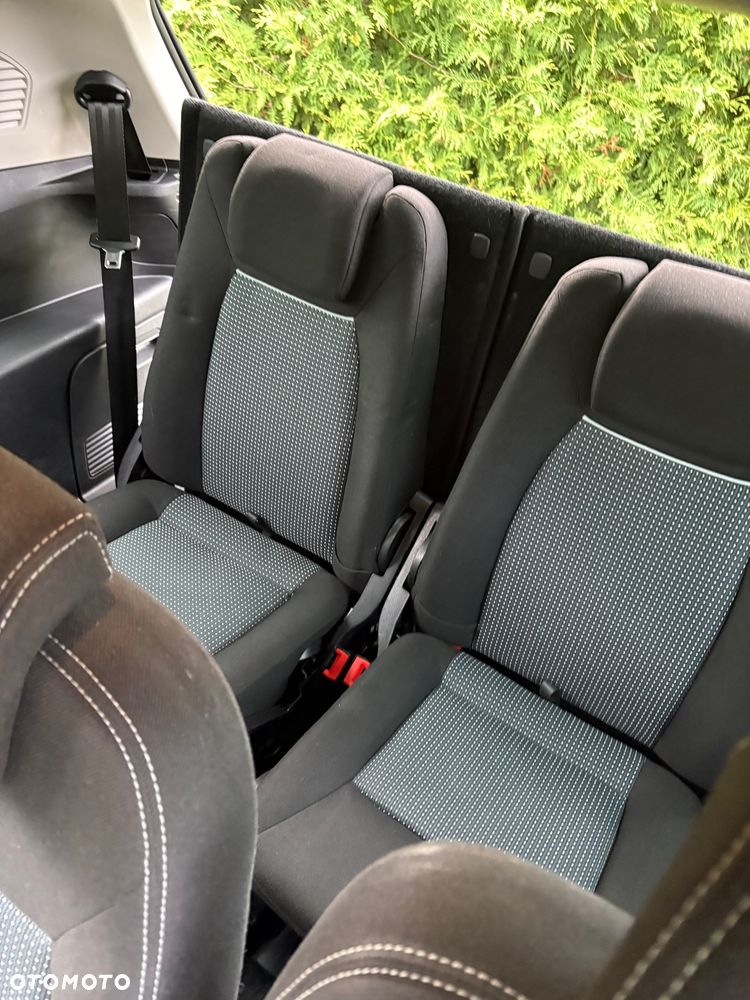 Ford S-Max - 18