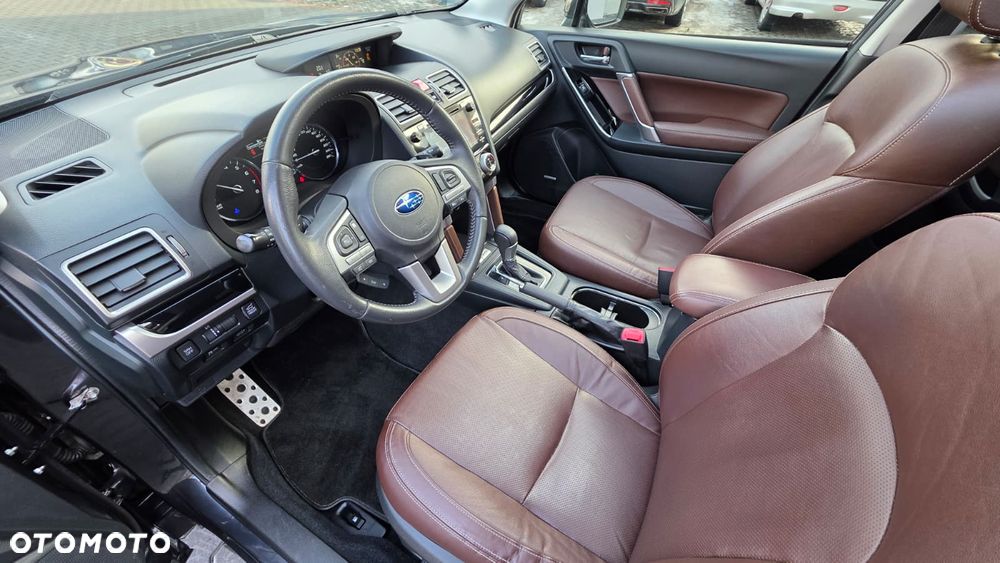 Subaru Forester 2.0 XT Platinum Lineartronic - 10