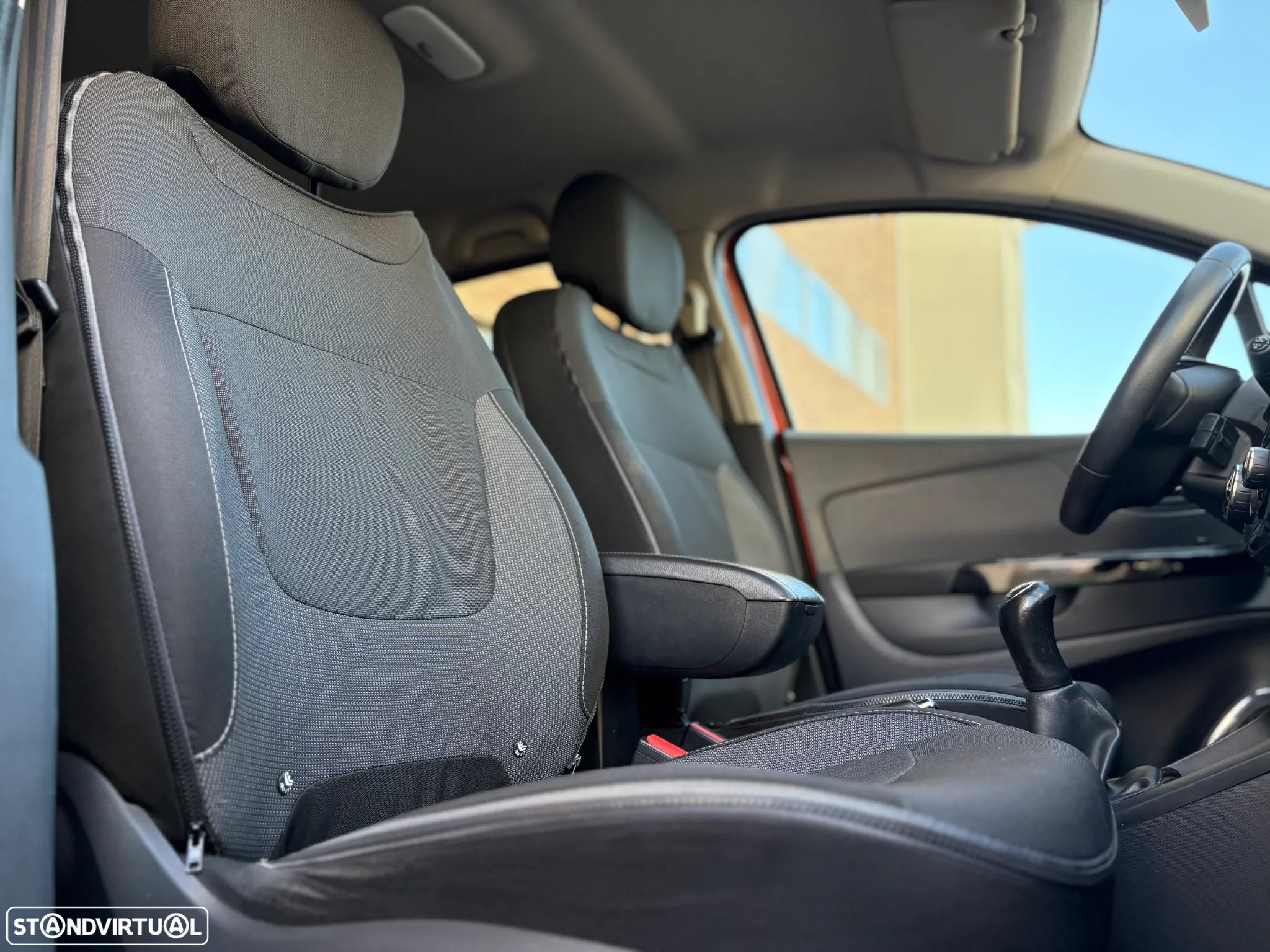 Renault Captur 0.9 TCE Exclusive - 9