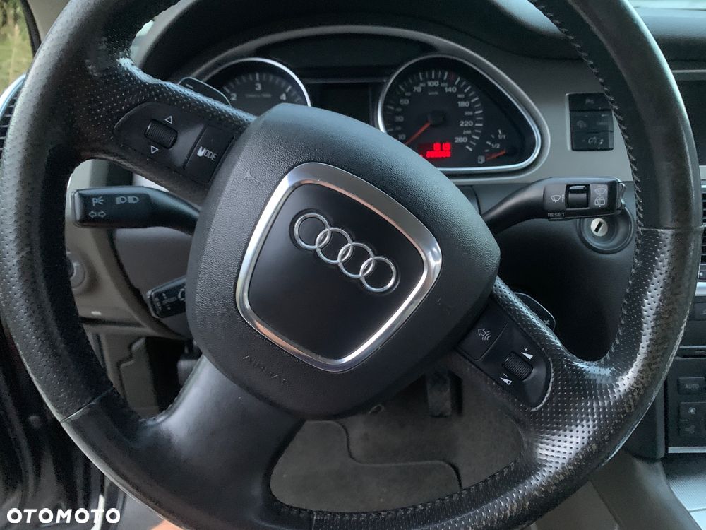 Audi Q7 3.0 TDI Quattro Tiptronic - 25