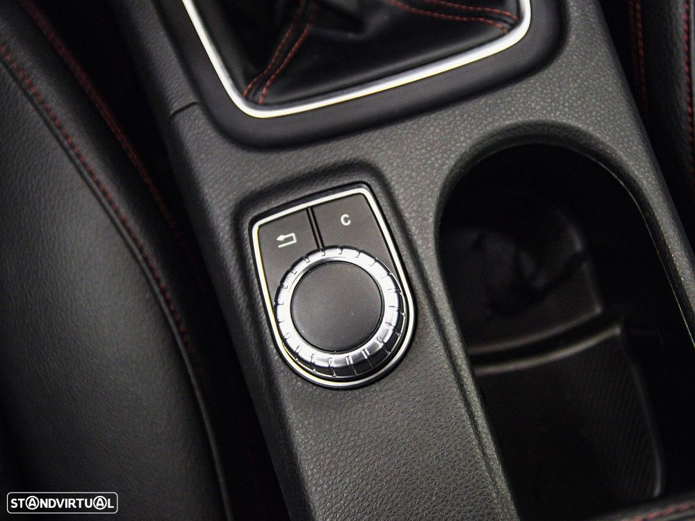 Mercedes-Benz CLA 200 CDI AMG Line — fotografia 29