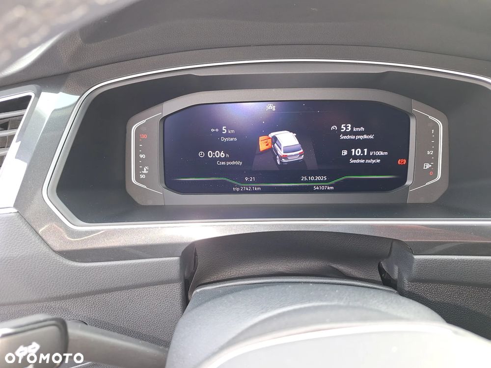 Volkswagen Tiguan - 25