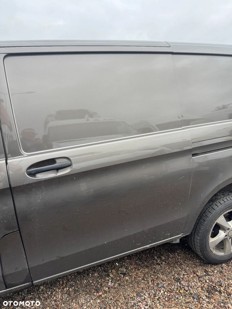 Vito Viano W447 2,2 CDI 14-20r drzwi przesuwne lewe 9963 - 1