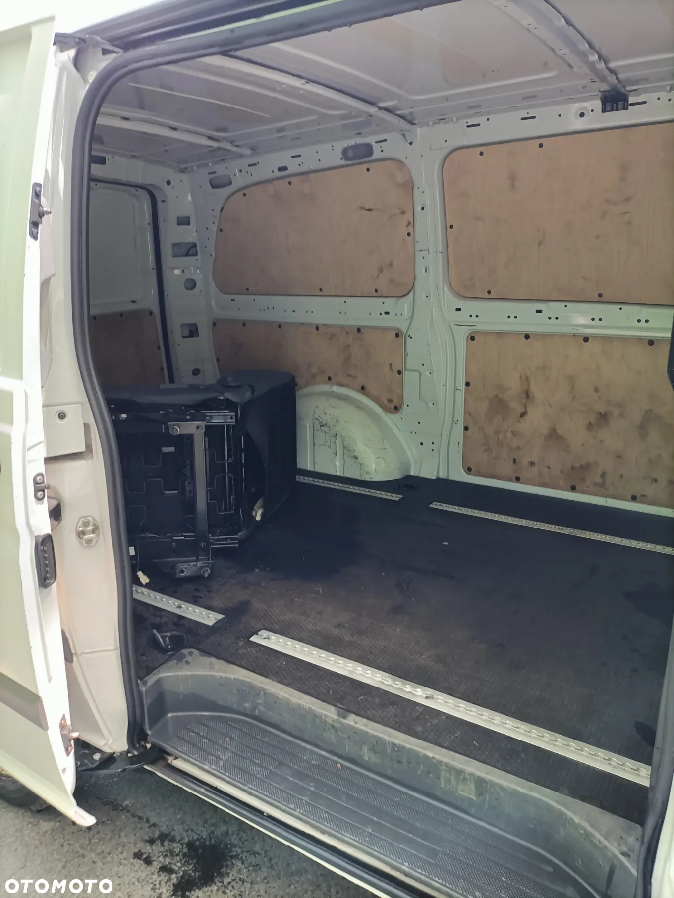 Mercedes-Benz Vito - 12