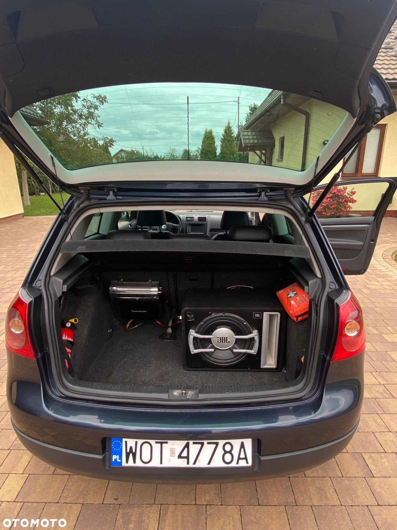 Volkswagen Golf VI 2.0 TDI Comfortline - 11