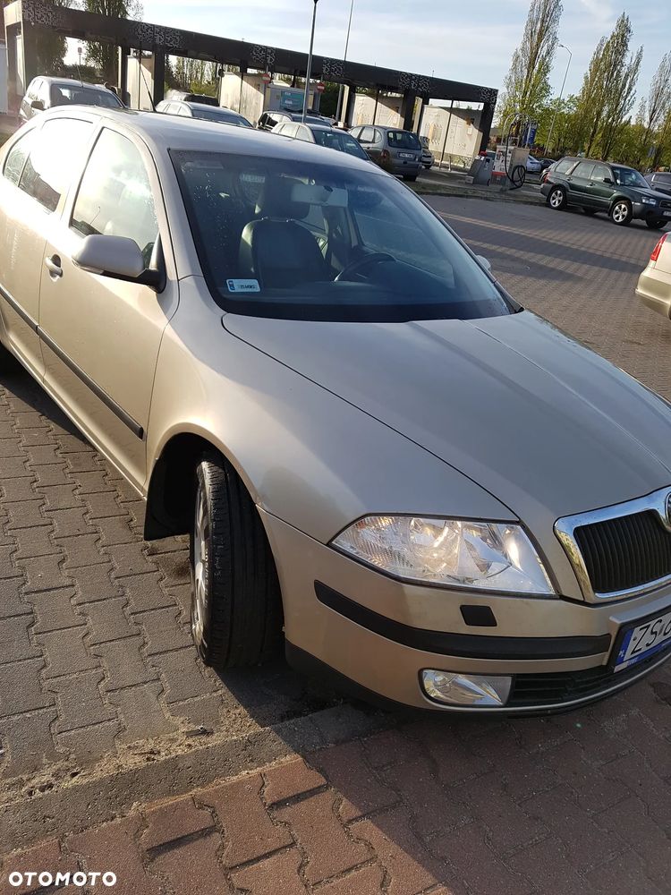 Skoda Octavia ver-2-0-fsi-automatik-elegance - 2