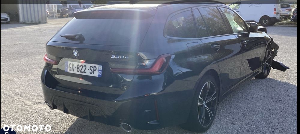 BMW Seria 3 330e M Sport - 4