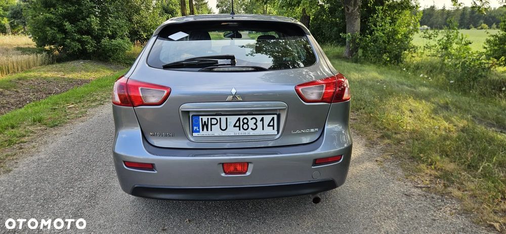 Mitsubishi Lancer 1.6 Invite - 7