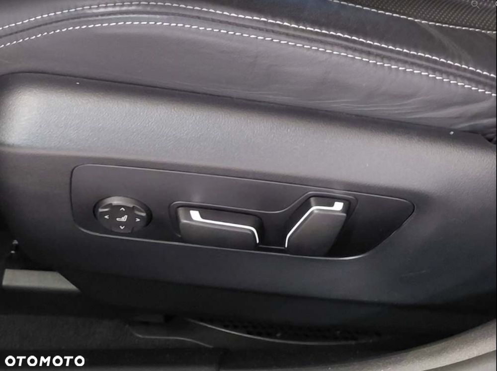 BMW Seria 5 - 25
