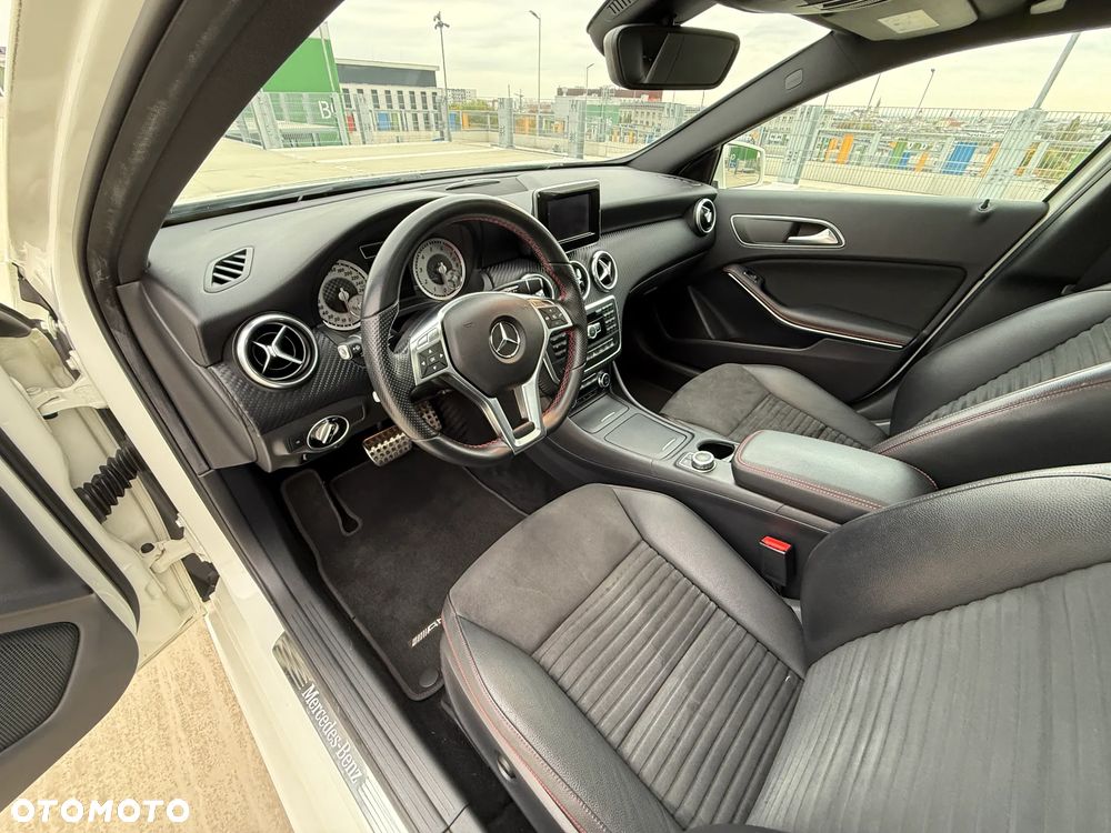 Mercedes-Benz Klasa A 250 4Matic 7G-DCT AMG Line - 8