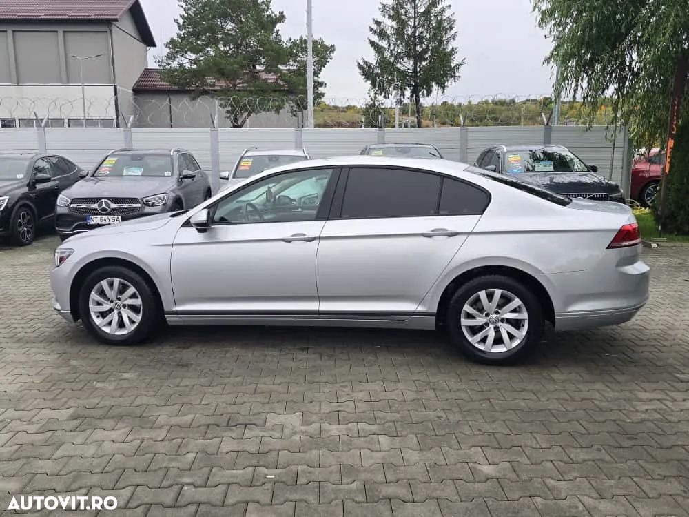Volkswagen Passat 2.0 TDI (BlueMotion Technology) Highline - 2