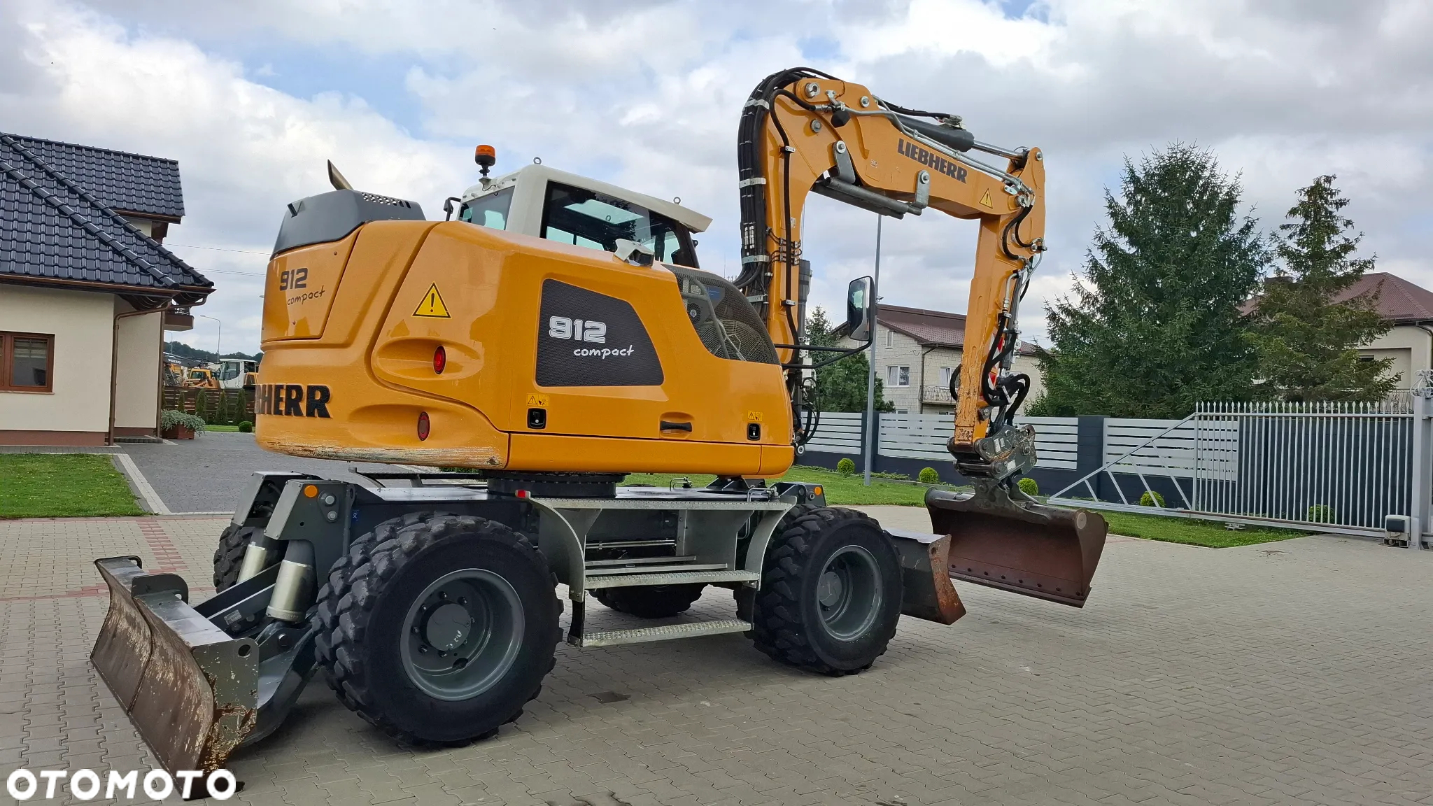 Liebherr A912 COMPACT Rok 2020 Jak Nowa - 18