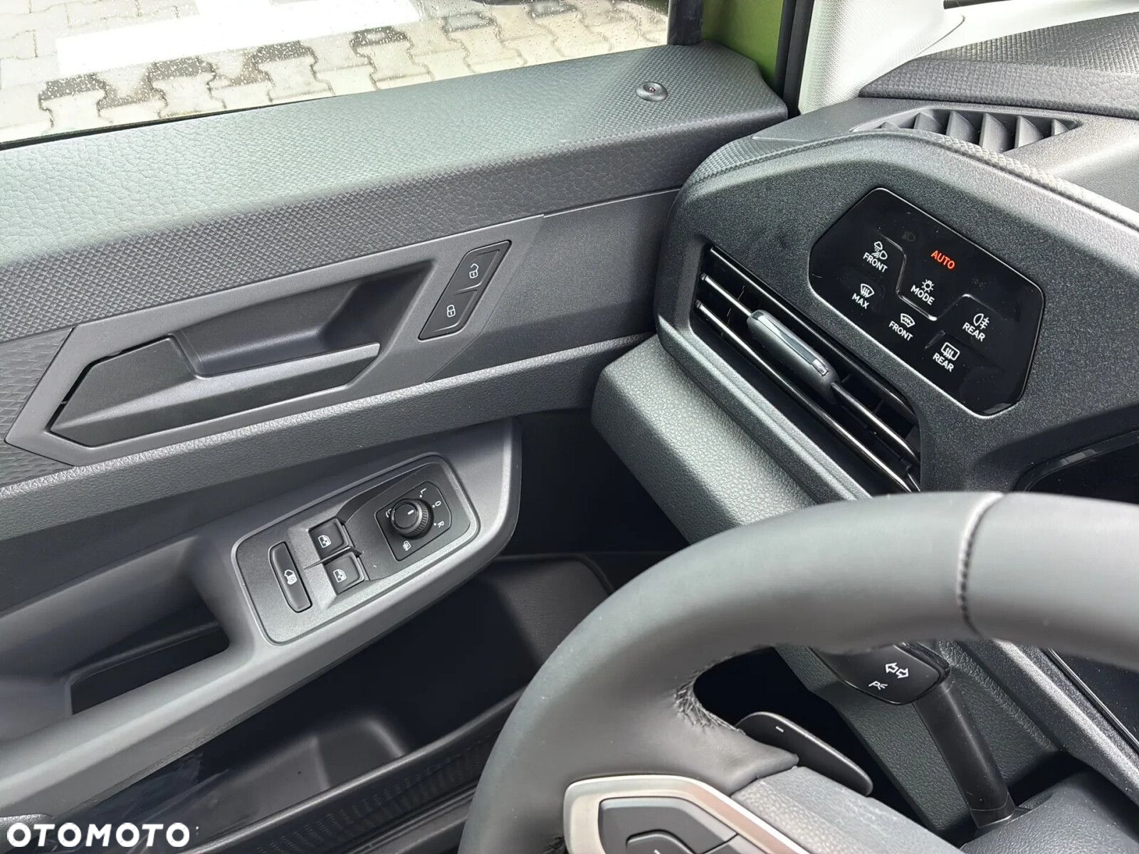 Volkswagen Caddy Maxi Cargo AUTOMAT, diesel 2.0TDI 122KM - 23
