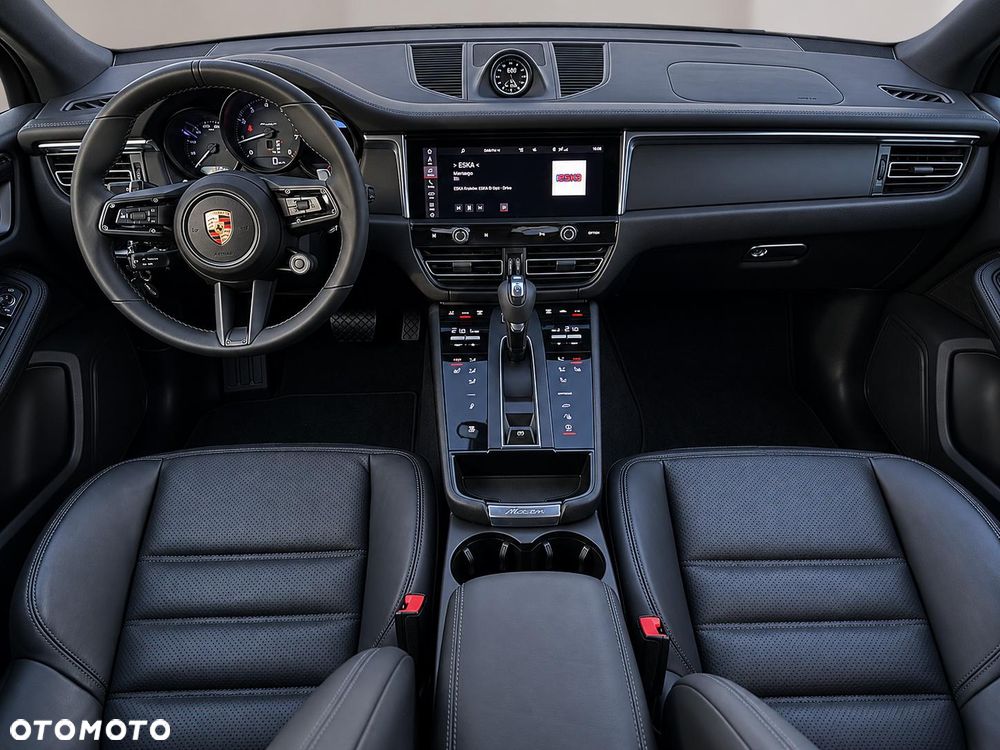 Porsche Macan T - 15