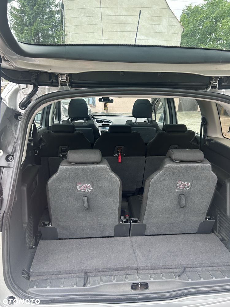 Peugeot 5008 - 8